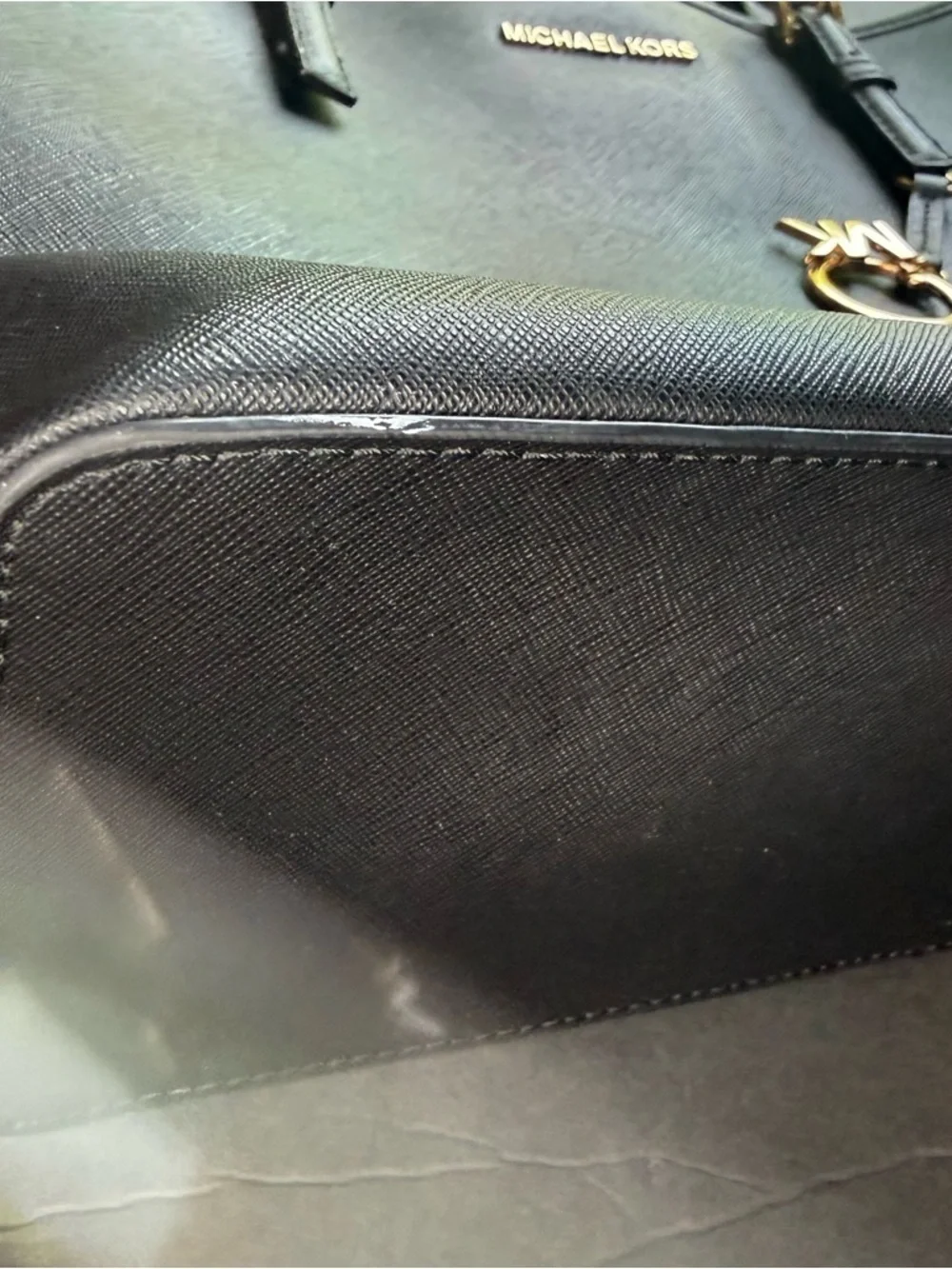 Michael Kors saffiano leather tote purse